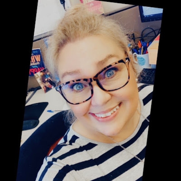 Meet your Posher, Kristy - Picture 1 of 1